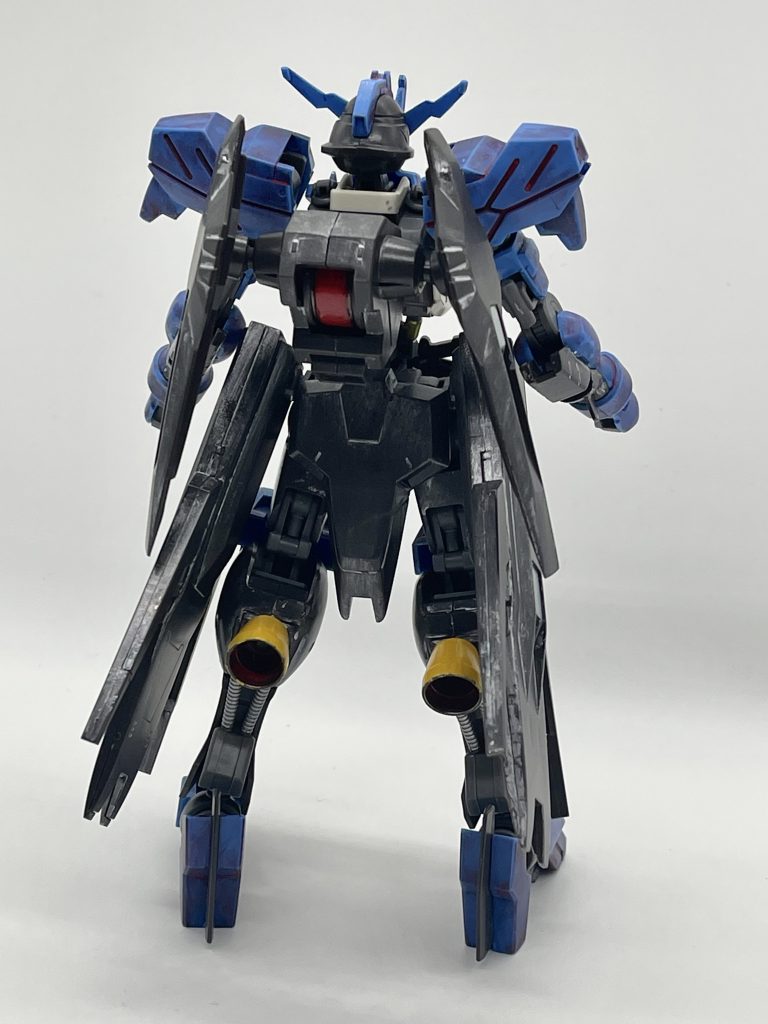 後ろ姿はこんな感じです😊