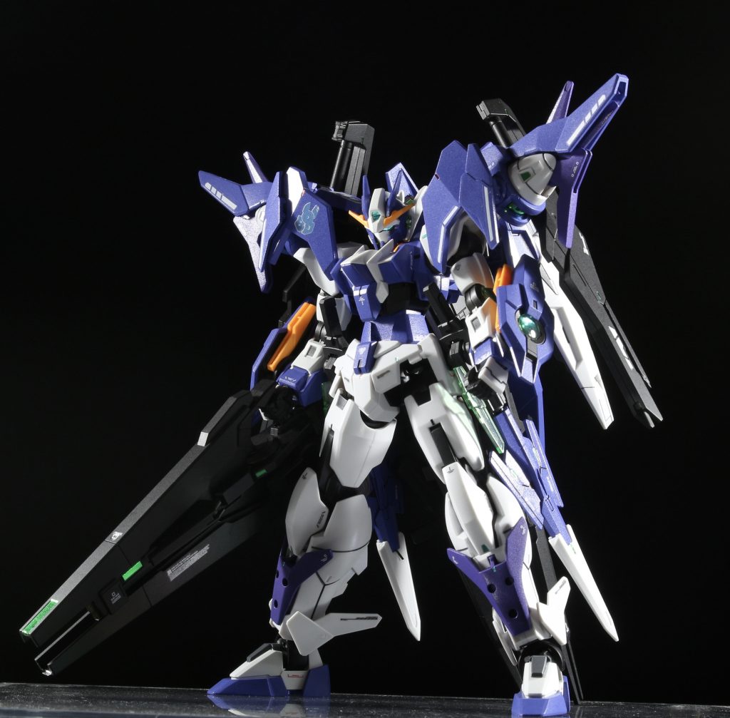 ▲フロントダブルオースカイ×ダブルオーダイバーを中心にミキシングし、そこにダイバーアークのパーツを合わる形で作りました!本体は腹部と脚部付け根で1mmずつ延長しています。塗装レシピメインカラー▶︎TAMIYA ブルーバイオレット脛等サブカラー▶︎Mr.カラー ダークブルーとパープル関節や武器▶︎Mr.カラー黒サフ1500仕上げ▶︎スーパースムースクリアいつも通りのスプレー塗装です🤣関節以外はつや消しをしてメリハリつけるように仕上げており、他パーツは成形色のままとなってます。