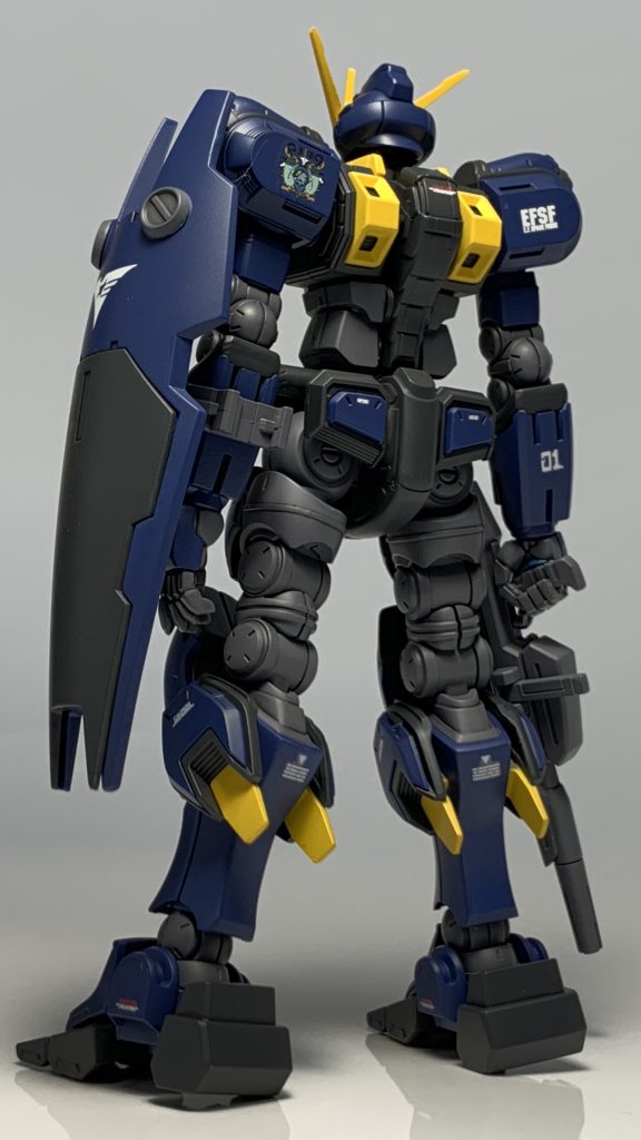 武装はヘイズルから流用。