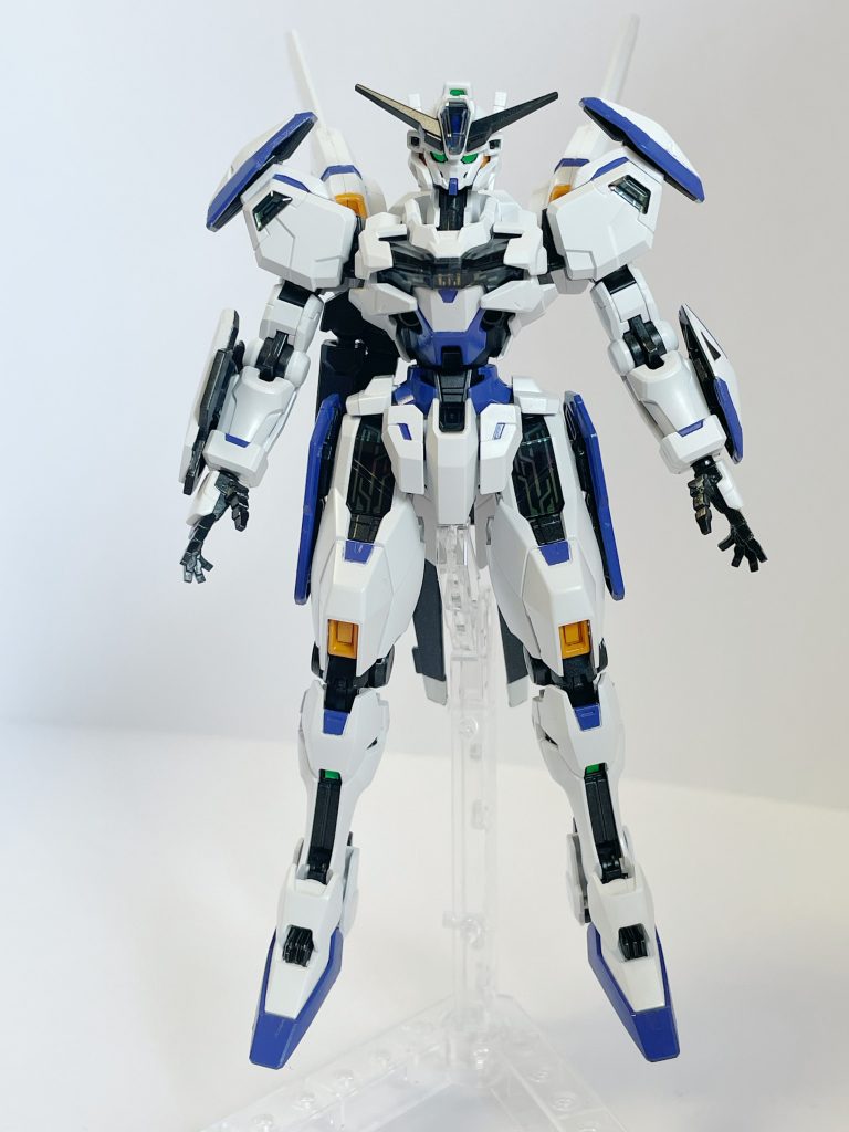 ガンダム・キャリバーンGUNDフォーマット採用機にしてGUND-ARMの一機。特徴として、データストームのフィードバックを軽減するフィルターが取り付けられておらず、搭乗者に強い負担を強いるが、他の機体と同量のパーメットで通常よりも高いパーメットスコアの発揮・維持が可能。