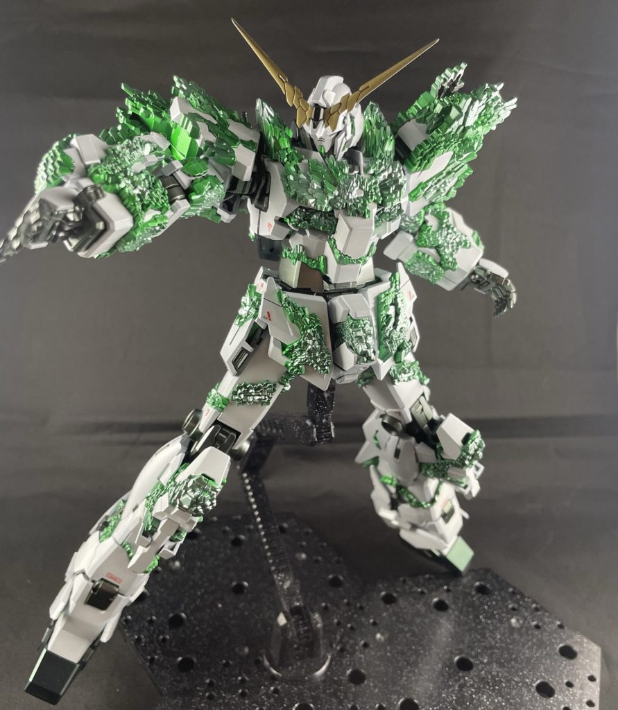 ユニコーンガンダム結晶体–2枚目/制作者：くまそ