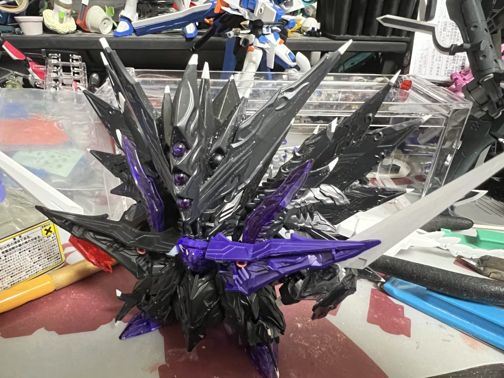 各部をトゲトゲにしている途中。