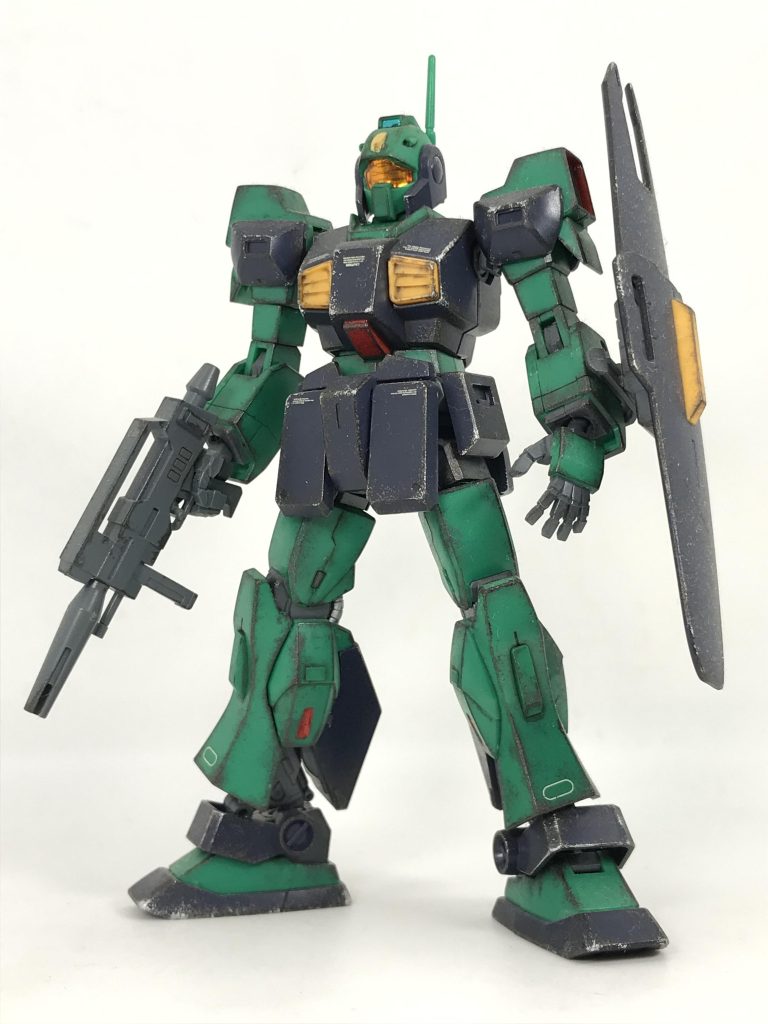 ここからは追加汚し前の状態う〜ん…少し手直ししてみましたが…ウェザリングが目立たない成型色なんで…あんま変わってない😅