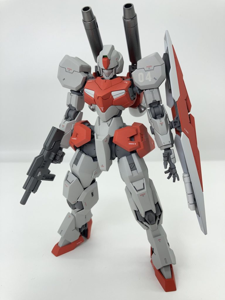 ノレア専用機です。ソフィの支援機として先に製作。ジムキャノンのイメージです。
