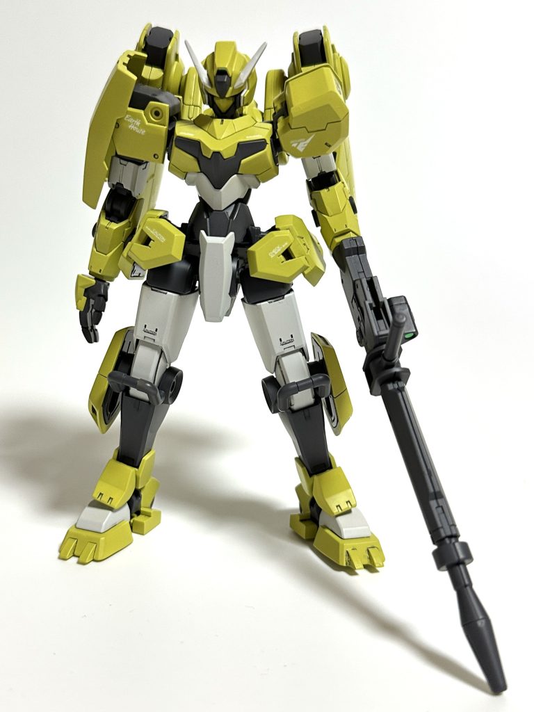 正面。ロックマン式(もしくはコブラ)に無理矢理ライフルを腕に接続。それは、紛れもなくリペアさ…