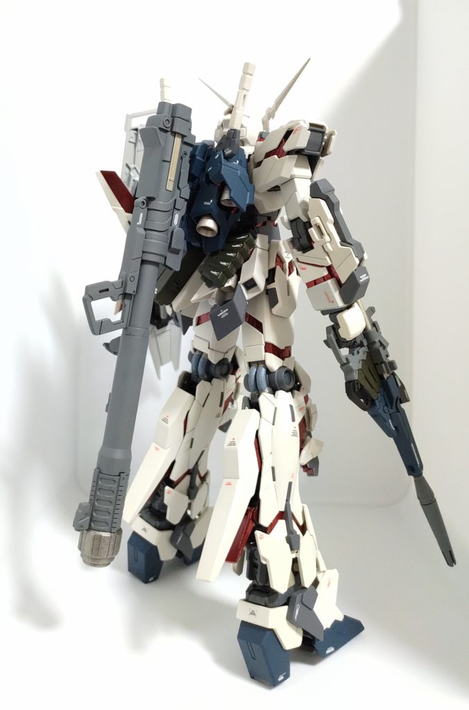 ビーム・マグナム、バズーカのパックはOD色を使用しています。この色が今作品の肝です。　