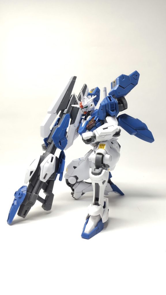 某YouTuberの動画サムネ的なポージングこれかっこよかったので真似したかったんですよね笑遠くならないうちに次の作品も投稿したいです。ここまで見てくれてありがとうございます＜(_ _)＞