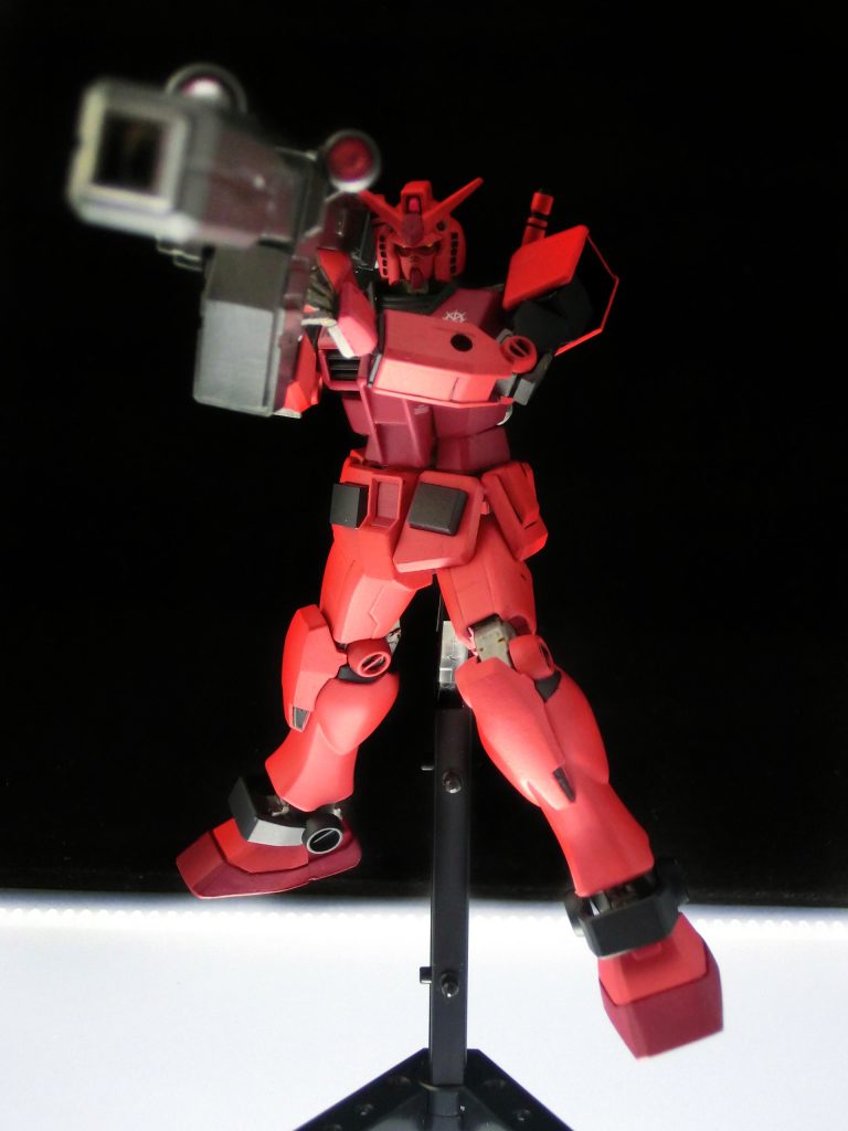 使用塗料　今回はファレホのみスカーレットダークレッドクリアレッドクリアグリーンダークブルーグレイホワイトメカカラー　スチール　　　　　　ガンメタル　　　　　　ブラックプライマー　　　　　　ゴールドあとは缶スプレーのMr.スーパークリアー光沢とスムースクリアー艶消しを使ってます