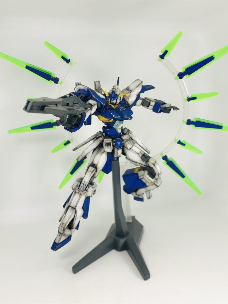 以前のつぶやきでちょこっとだけチラ見えしてますね私のガンプラで唯一ポージングを決めて飾っていた機体になりますhttps://gumpla.jp/story/1423065