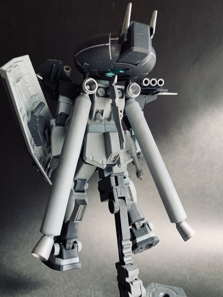 ビームサーベルラックをバックパックから後腰に移したのがチャームポイント