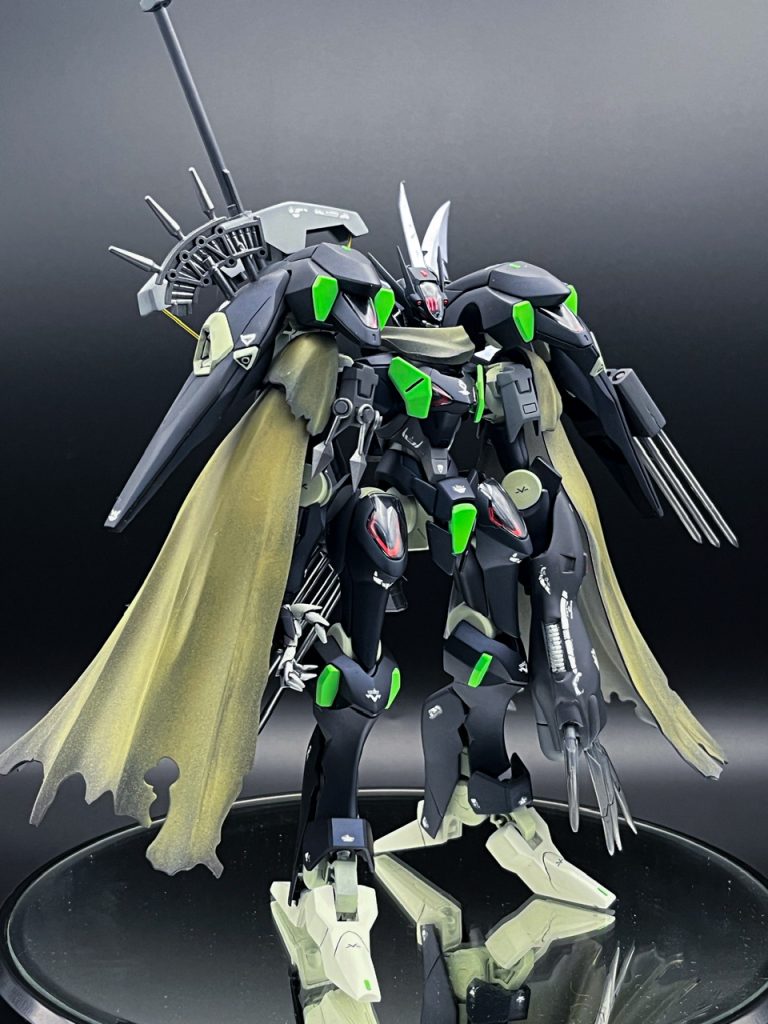 ▲武装について刃物マニアの如くあちこちに物騒な武装を搭載しています。以下、紹介。