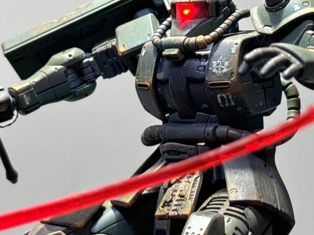 塗装はグラデーションを付けてウェザリングは色々重ね重ね試行錯誤してこんなんなりました。💦