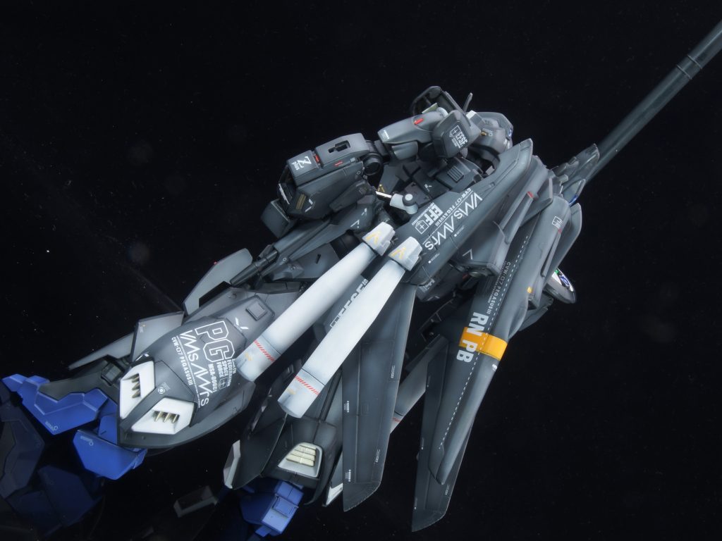 スラスターはオサレにシャンパンゴールド