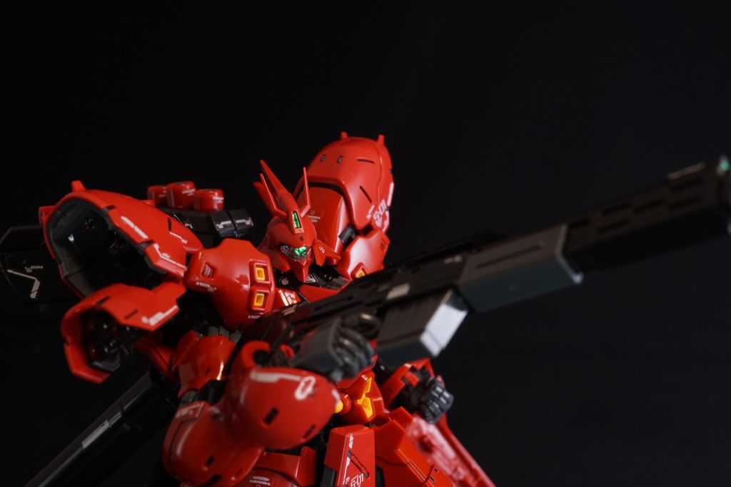 RG 1/144 サザビー–4枚目/制作者：しるばにあ