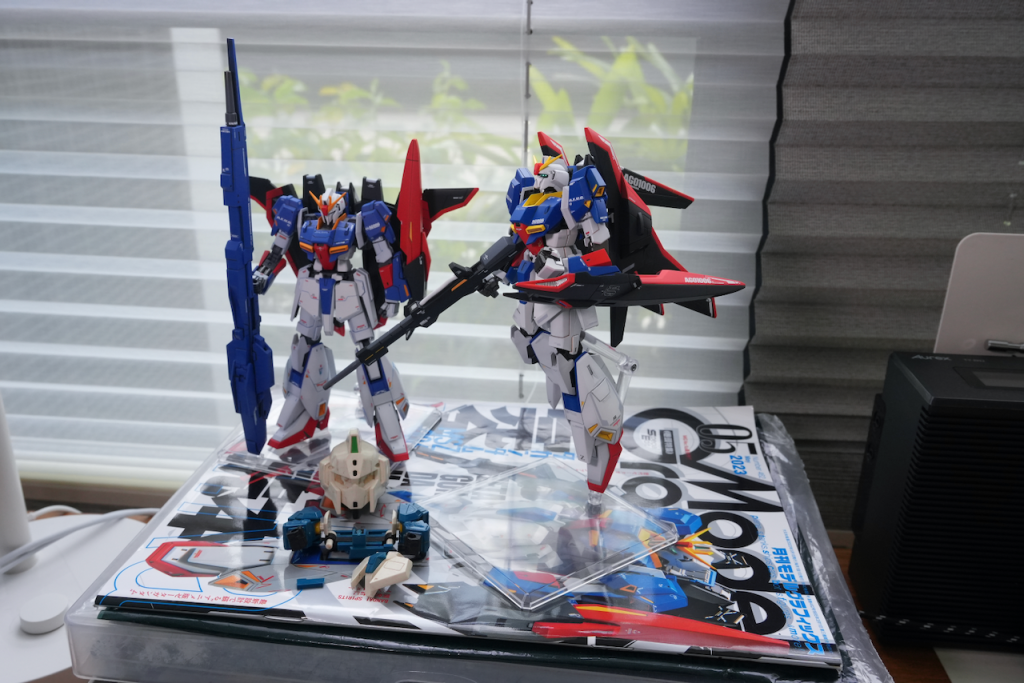 So this marks the conclusion of my year 2023 - painted 2 HG Zeta kits in 2 styles to recall my love towards the Mobile Suit Zeta Gundam series.