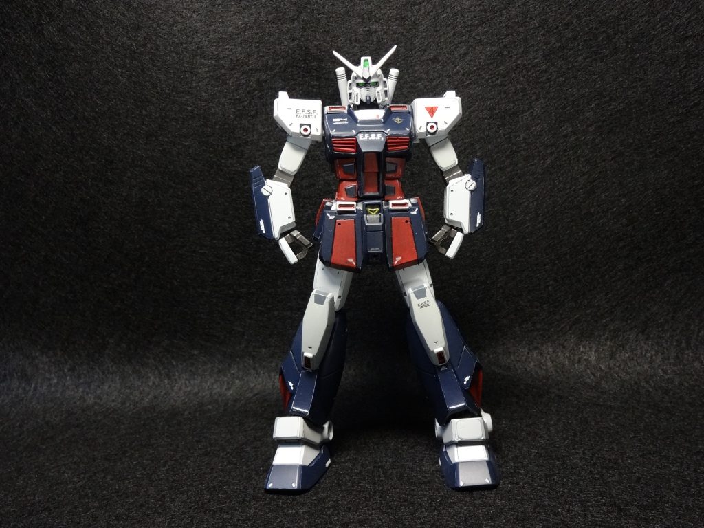 素立ちはアレックスっぽいのですが。