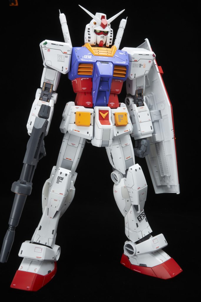 メガサイズ RX-78-2 ガンダム–2枚目/制作者：まるお