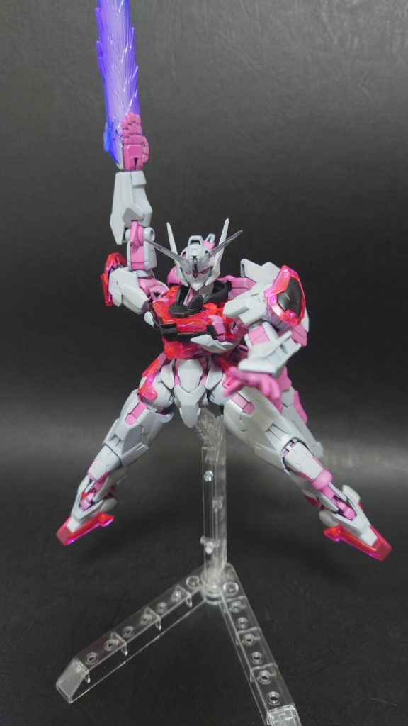 「受けるがいい、我が刃!」