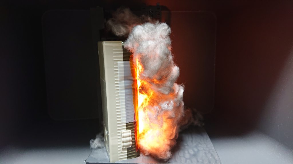 ライトは綿の裏と外側から当てるようにしてアニメに近い感じになるようにしました。