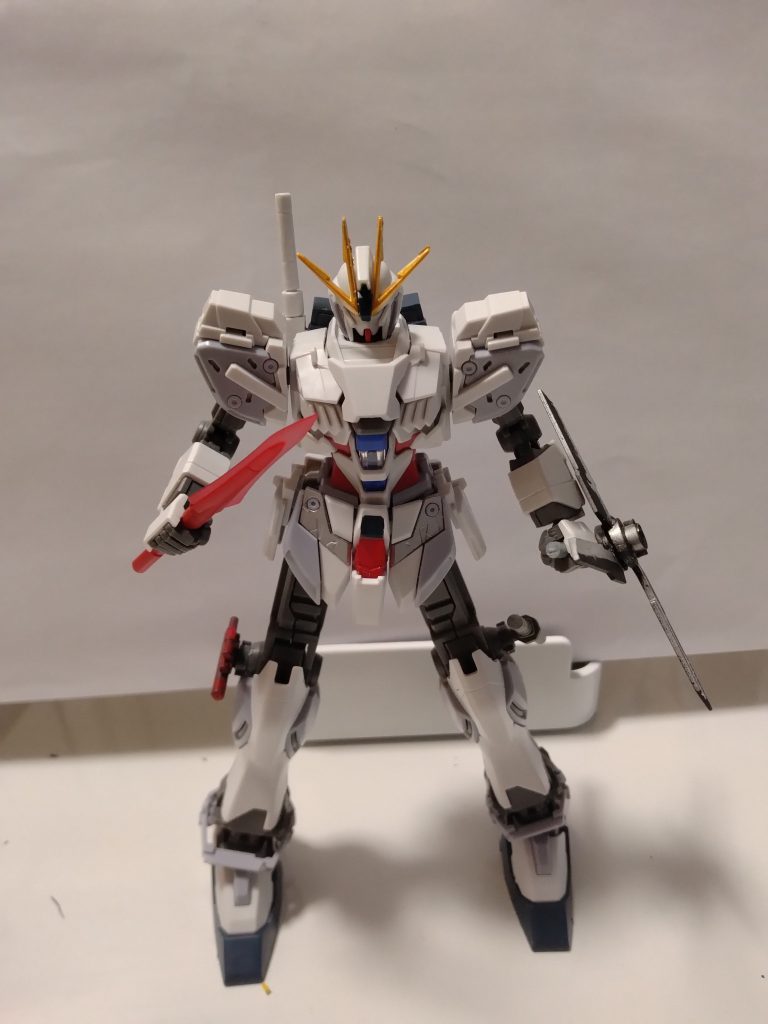 脚部のスモーク弾と警棒追加。手裏剣は塗装。左手が空いたので仮のクナイ。