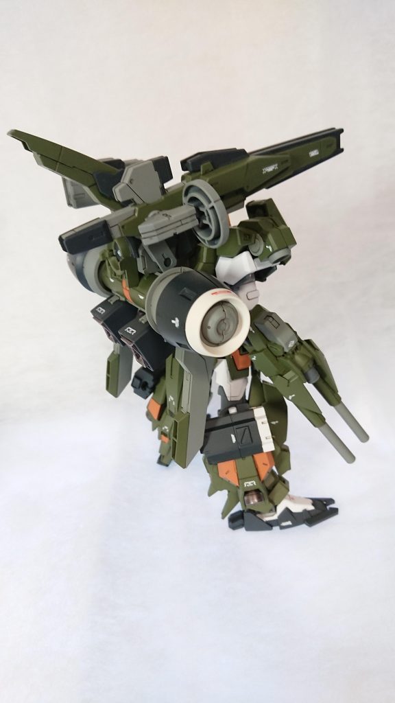 各所30MMや他キットの余剰パーツを使ってなんとか形にしました。