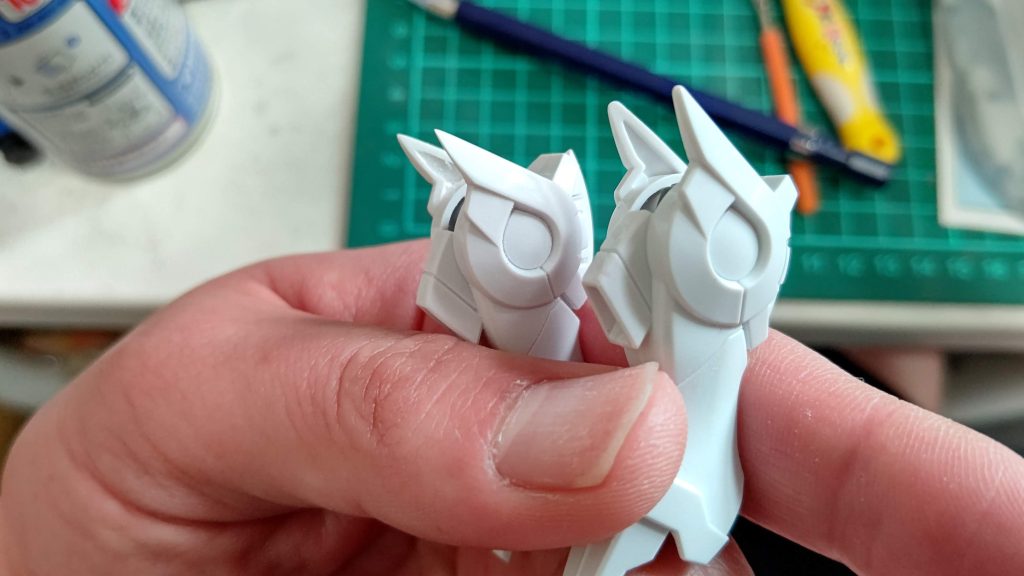 合わせ目消し、肉抜き埋め、エッジ出しなどの基本工作くらいしかやっていません💦この時は、黒い瞬着をよく使っていた記憶…