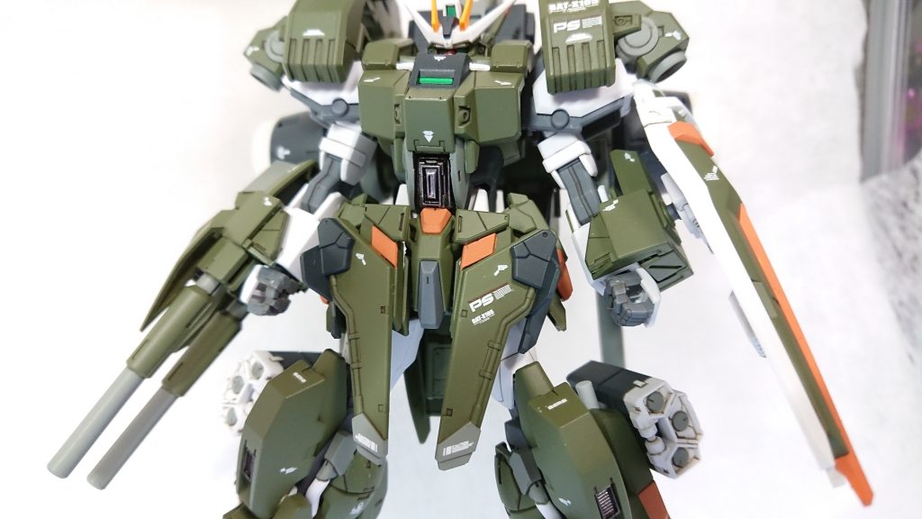 必殺の腹部スキュラ砲