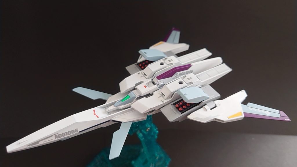 ライトニング・バックパックウエポンシステム・アスプロス・Mark-Ⅰ大気圏下での飛行性能に特化したBWSライトニングガンダムと合体することで機動力の増加のみならず、飛行形態にも変形できる。
