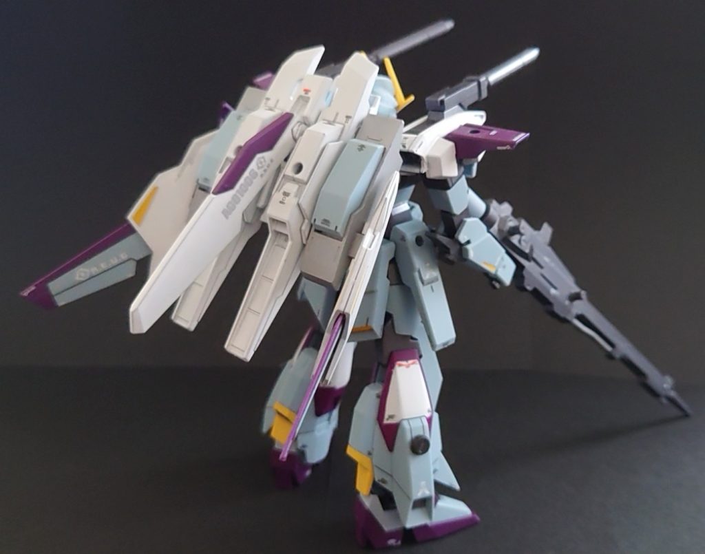 ライトニングガンダム・アスプロス・スカイハイMS本体と合体する事で飛行形態への変形が可能となる。リ・ガズィはMS形態への変形の際にバックウェポンシステムを分離する必要がある不可逆変形であったが、本機は可逆変形であり、分離する事なくMS・飛行形態の両方に自由に変形できる。