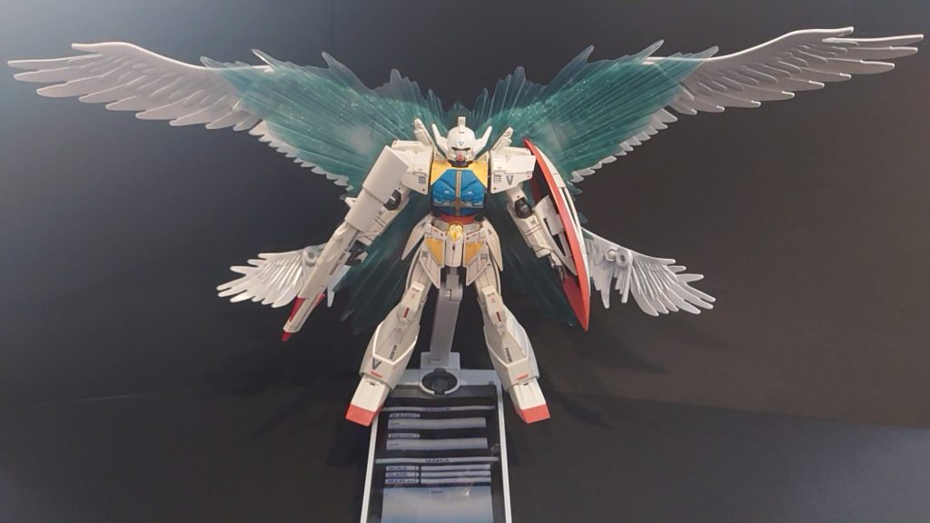 hgbc スカイハイウイングスとOガンダム付属のGNフェザーを使いました。GNフェザーはこの出来でOガンダム自体安く買えたのでコスパ最強でした