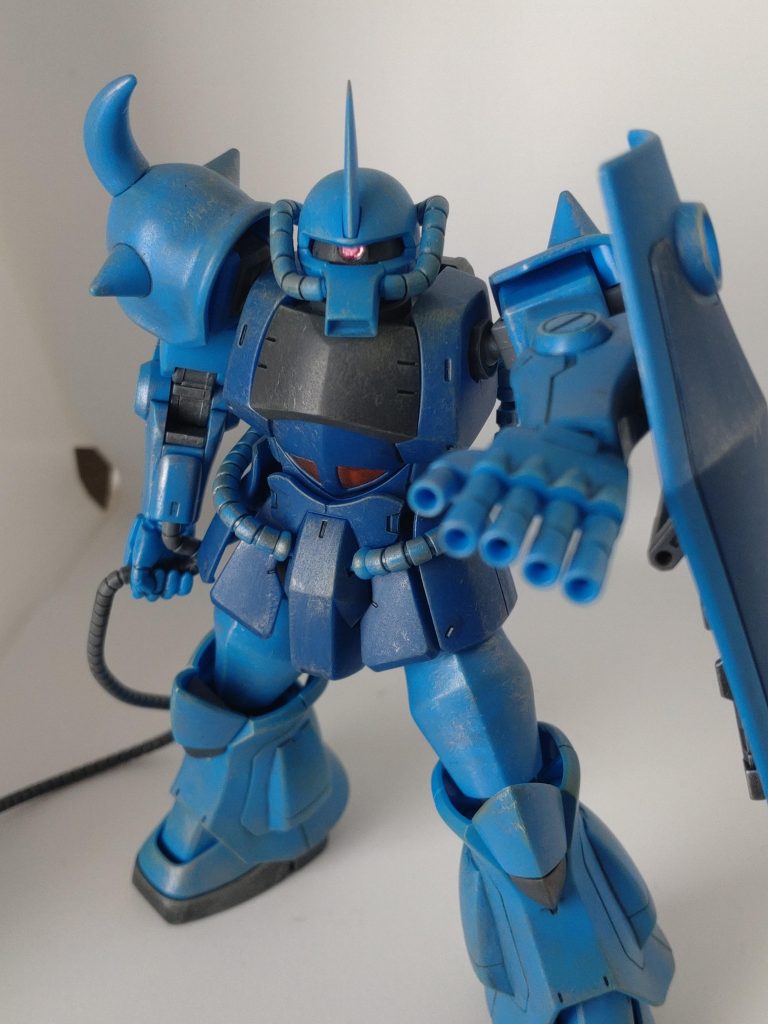 モノアイは百均のラインストーンです。