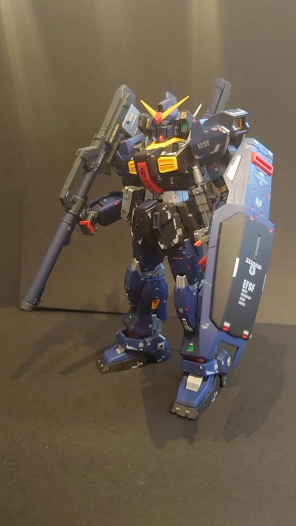 また、装甲とフレームが脆弱であるという課題はガンダムMk-IIまで持ち越された。