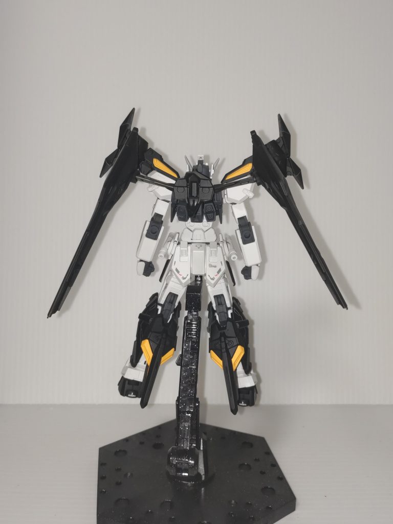 アスタロト・ディニティ(アサルトブースター&高機動型ユニット)–4枚目/制作者：シャンピン