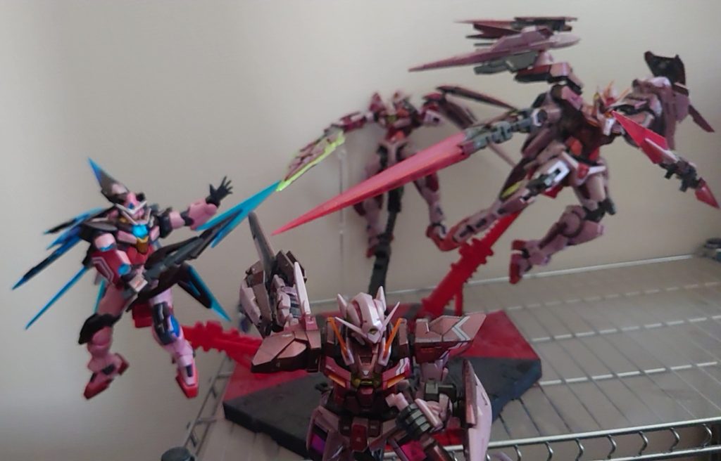 RGトランザムモード三兄弟に紛れても違和感ないですかね