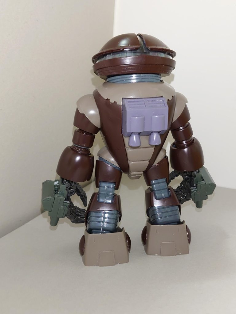 アッガイ自体は素組みです。