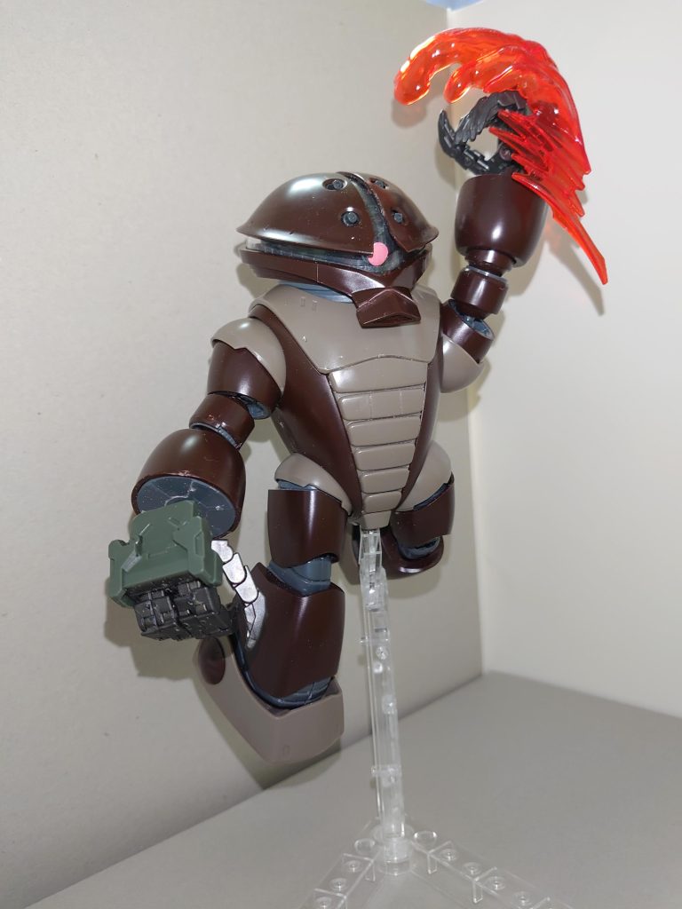 火責刀　→↓↘+強パンチ巴「落ちな‼」アッパーを放ちながら上昇する。この技もボタンを長押しすることでヒット数と上昇高度が上がるが、着地時の隙が大きくなるので要注意。また、判定が非常に強力な反面、無敵時間はない。★極・火責刀　↓↘→↓↘→+強パンチ(BASARAゲージ1本消費)巴「オラオラオラオラオラオラオラオラ！とどめだァッ‼」乱舞系BASARA必殺技。タックルで突撃し、ヒットすると敵機に殴る蹴るの追い打ちをかけ、火責刀でシメる。発生時に無敵時間がある。