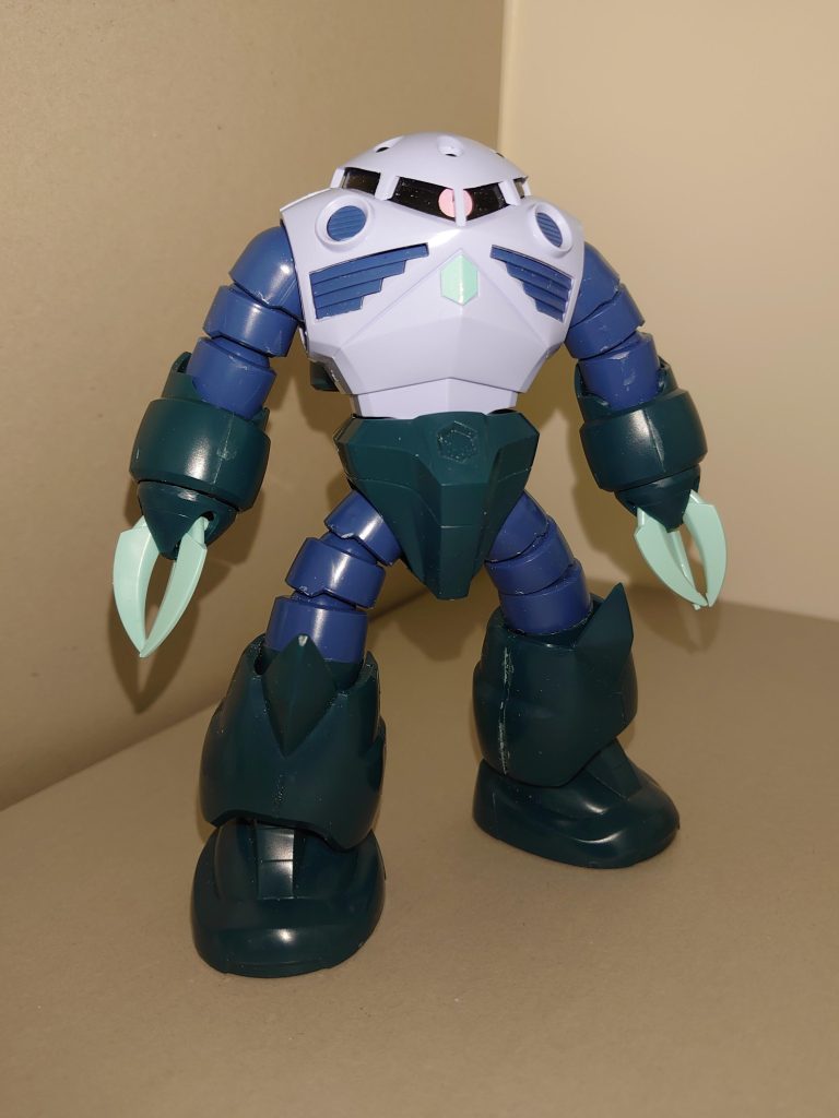 【概要】MSM-07S / ズゴックRoseliaのドラムス担当・宇田川あこのガンプラデビュー作。姉の巴がガンプラバトルに参戦するに辺り、巴から直々に「お前も何か作れ。素組みで構わん」と釘を差され、Morfonicaの倉田ましろに連れられて訪れた家電量販店で見つけたのが、このズゴックである。 以下、ましろとの会話を交えながらご覧いただきたい。【ここまでの文責 / 氷川紗夜】