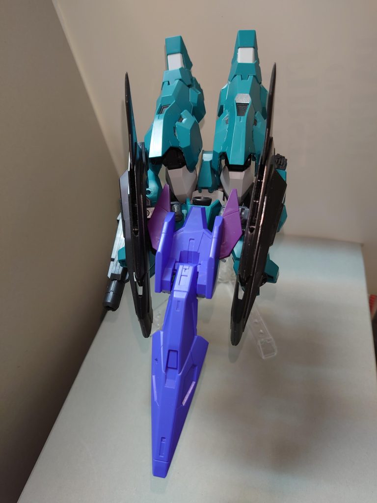 使用キット頭部：エアリアル改修型フライングアーマー：ZガンダムREVIVE版同・接続アーム：コトブキヤMSGジョイントセットDのうち、ユニバーサルジョイント。背部との接続がメス同士のため、3mmプラ棒(ランナーを切り取って流用)で繋ぎました。ビームディフューズガン：ルブリスソーンシールド兼MA形態時機首：プルタインガンダム。ウイング部分は切除しました。その他：ルブリスウルルブリスウルは重量感があるので、ジャイアント・バズやラケーテン・バズも似合いそうですね。