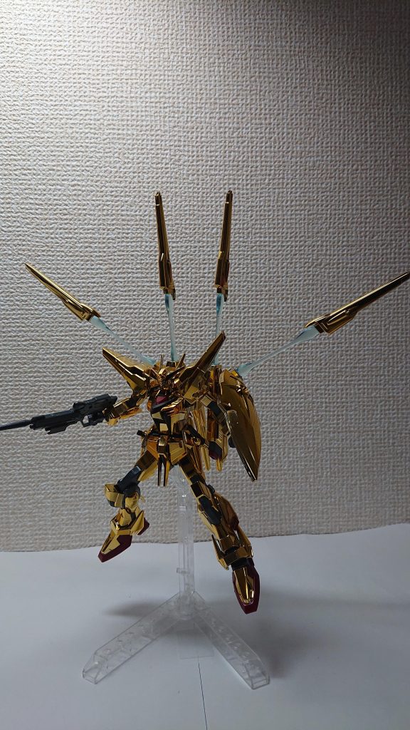 なんとドラグーンの発射エフェクト付き!かなり決まるエフェクトに仕上がってます!もしHGCEでリメイクでるならこれも着けて欲しい!