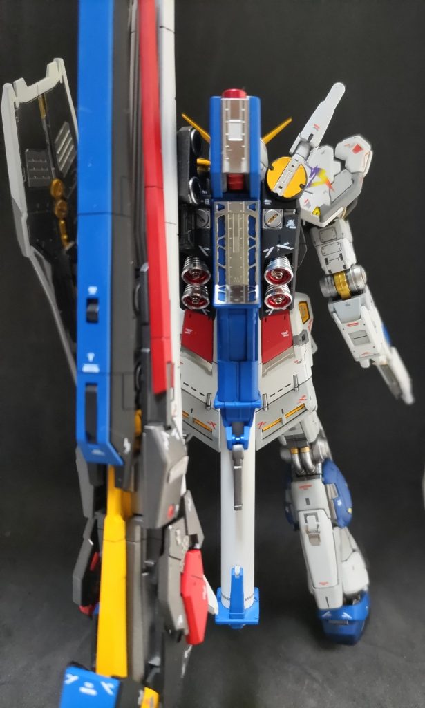 RX-93ff v GUNDAM–5枚目/制作者:たぁーさん