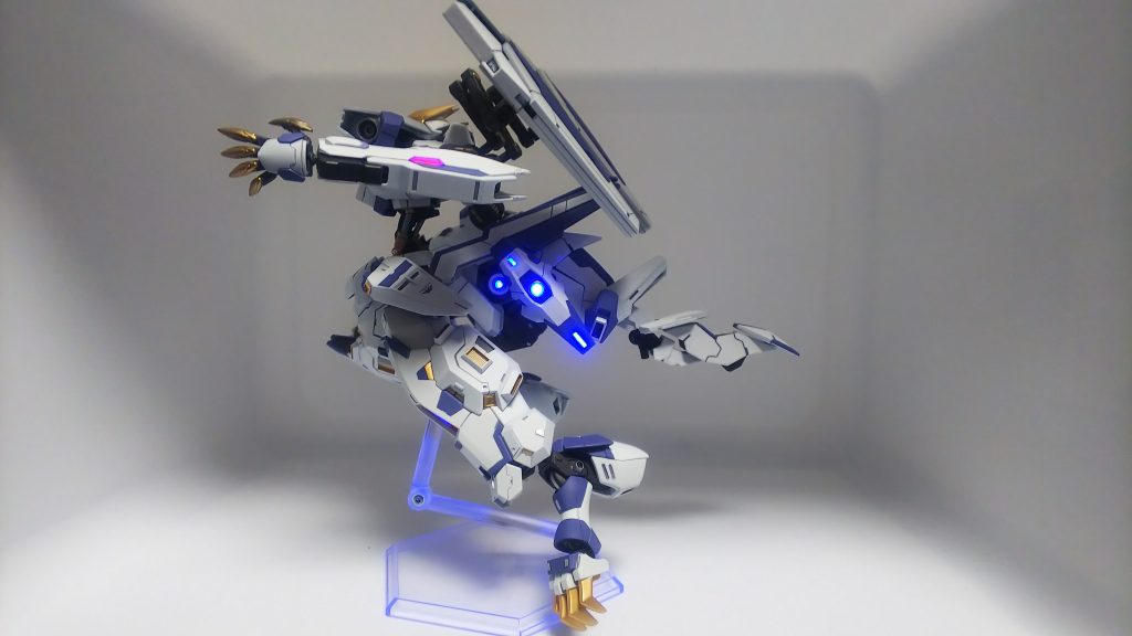 装備ジャイアントガトリングルプスこん棒フェーズトアレイキャノン×2手足の爪エアリアルガンビット(ネオジム磁石