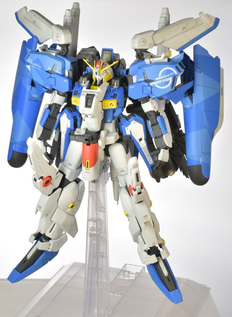 とにかくデカイです。組むのも手に入れるのも困難なキットですが、それだけに達成感はひとしおといった所です。