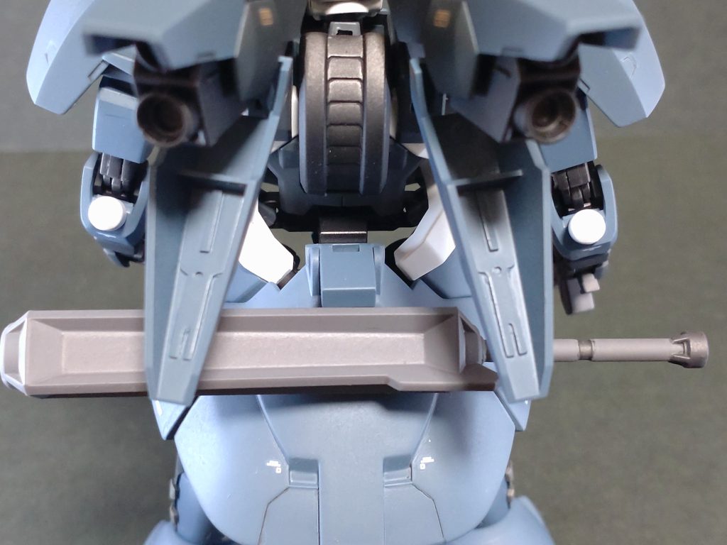 背部バインダーにプラ板でモールド追加 