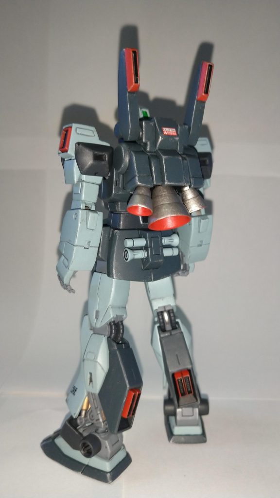 後ろ姿。バックパックはこれまたH君からいただいたジェガンDからです。