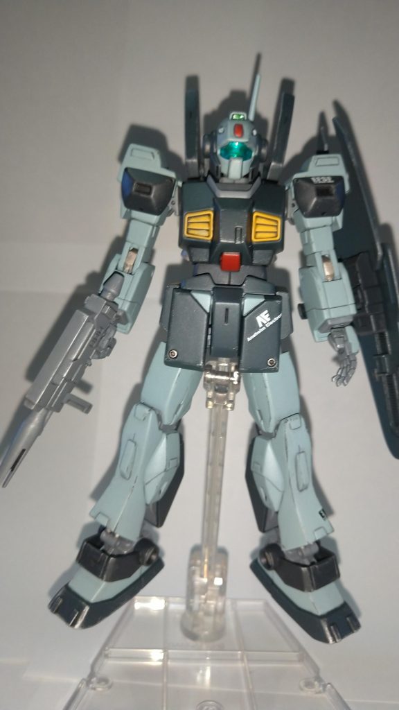 真正面です。ちょいとプラ板張りました。フロントア－マ－はプラ板とディティールアップパーツにてジムスナ2風に。