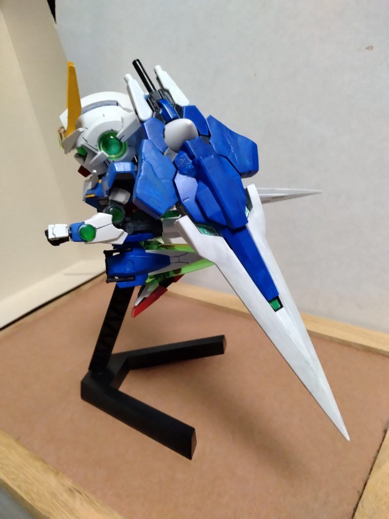 SDにはデカ過ぎる（笑）HGだけじゃ付かないので、SDとHGの二個イチです