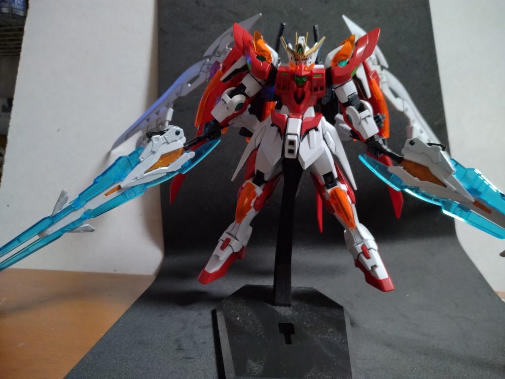 ブルーのクリアパーツがカッコイイです。