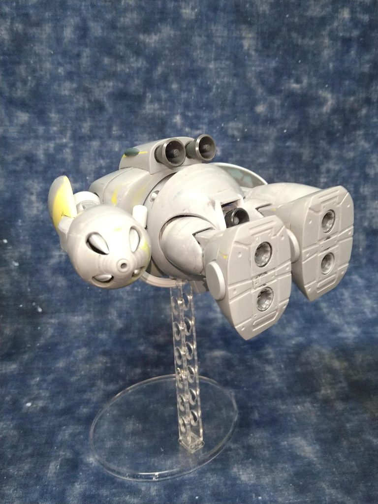 〘水中航行モード〙です!🤗一応それなりに形になりましたので良かった…満足でございます!😆.…で…この後処理しきれない小さな傷等を無くす為の塗装前の〘サフ〙を吹き付けました!😚...