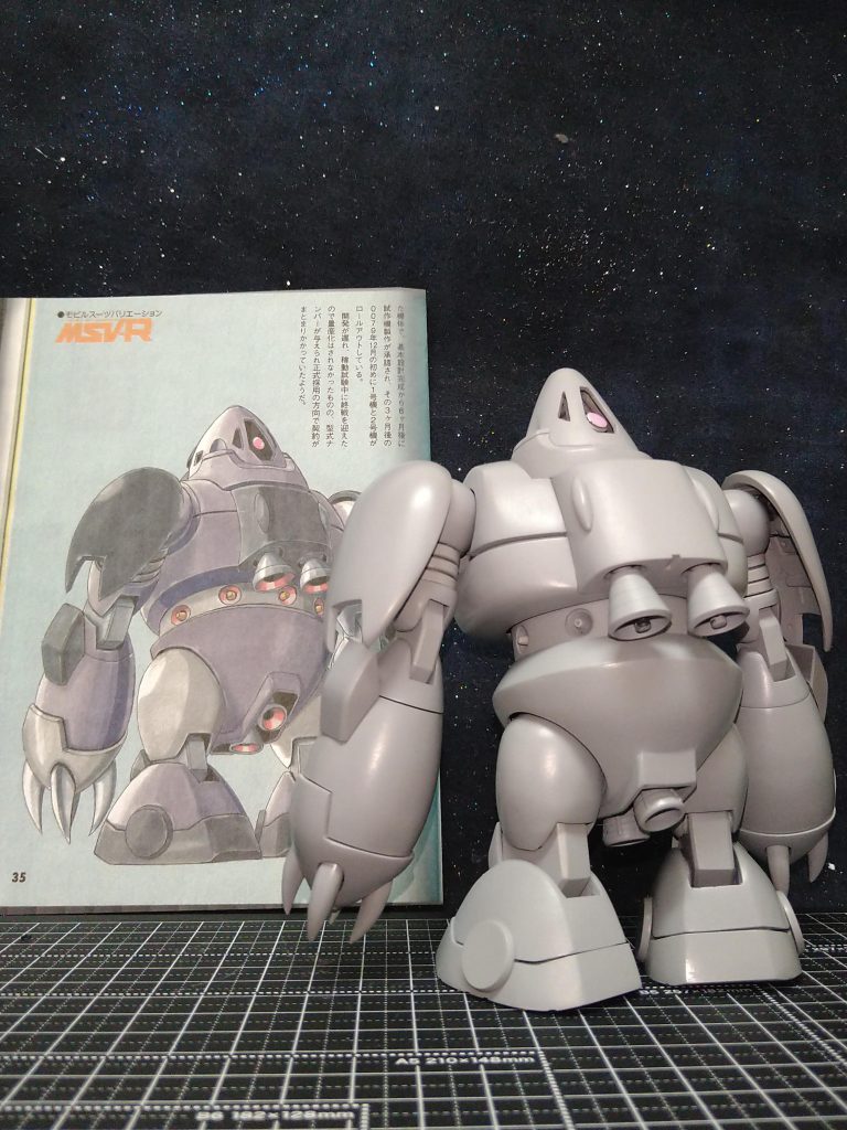 …そして塗装乾燥後…いつもの《汚し》と《トップコート》なのですが、いつも以上に❨失敗したくない…😕❩と言う思いが強くいつも以上に集中して行いました!何とか完成できたので本当に良かったです!😆今作品制作中も…と言いますか、前作品投稿させて頂いた時よりも中々自分の時間を作る事ができず…😓でもやはりGUNSTAご参加の皆様の作品拝見させて頂き、元気を頂き、私も作品完成させ、投稿させて頂きたい!と言う思いも強くなり、すきま時間に少しずつ…コツコツと完成させる事ができました!😆改めて皆様には本当に感謝致します!🤗結果的にはやはりとても楽しく制作する事ができましたので良かった今回はいつも以上…😅しかも前後2部構成…😂めちゃくちゃ長くなってしまいました…大変申し訳ございませんでした…🤣それでも最後までお付き合い頂きましてとても嬉しく感謝!感謝!です!😍😍😍本当にありがとうございます!😘