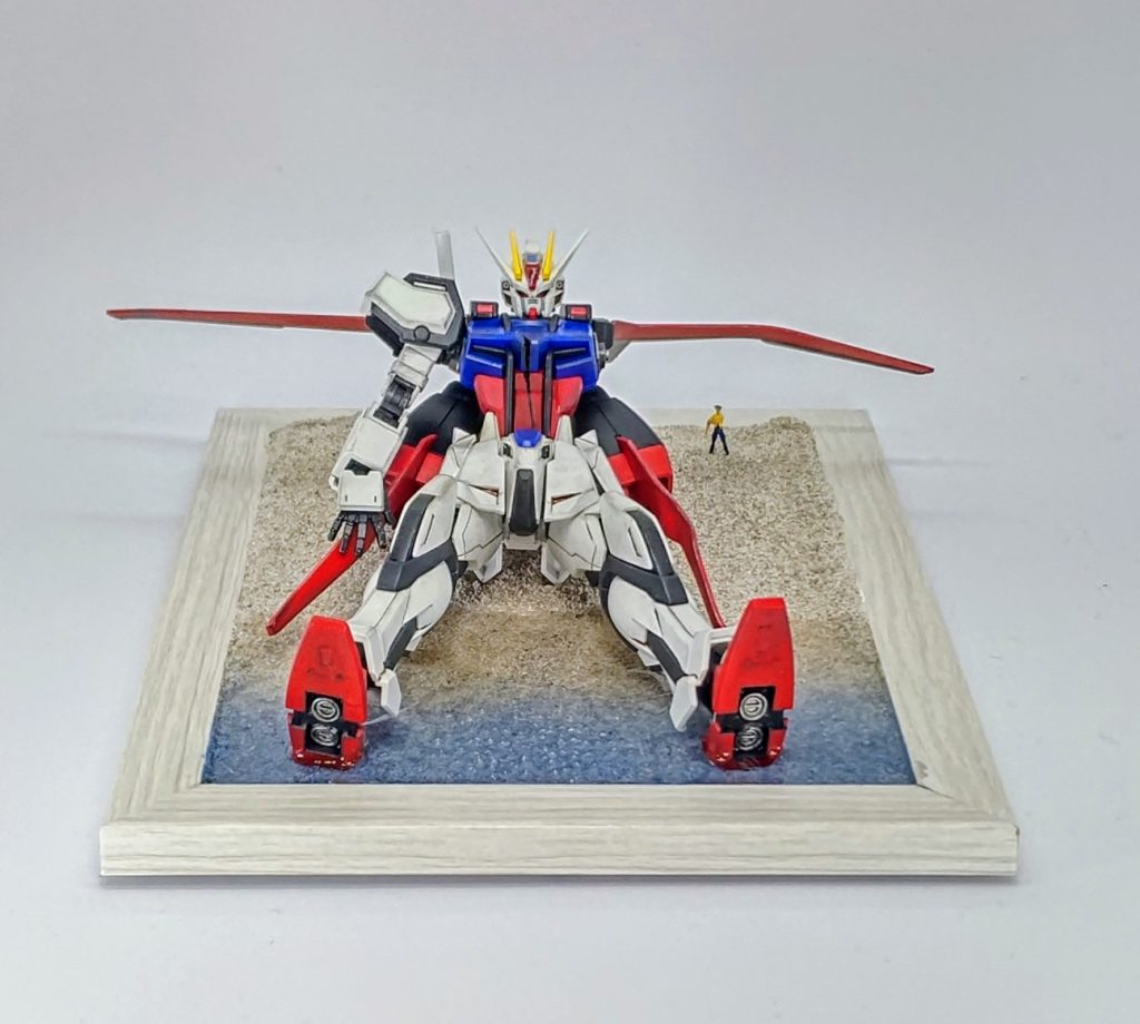 144のロウはRGレッドフレームからこれ塗装はしんどいwあとは、雨の演出が難しい水面をいじったけど正解がわからぬ…でも、初めてのヴィネットにしてはなかなか良いできなのでは？